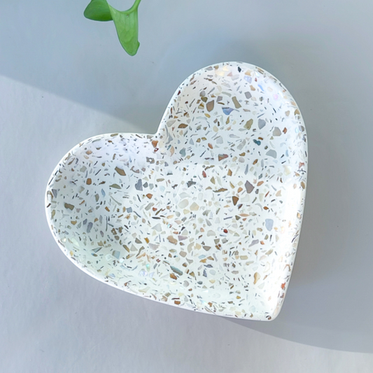 Pearl Heart Dish image 0