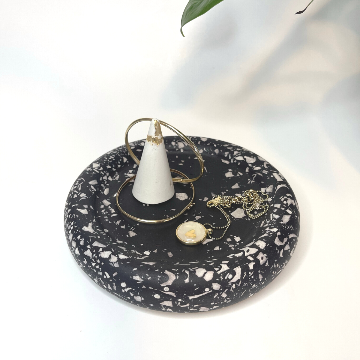 Large Donut Round Tray image 2