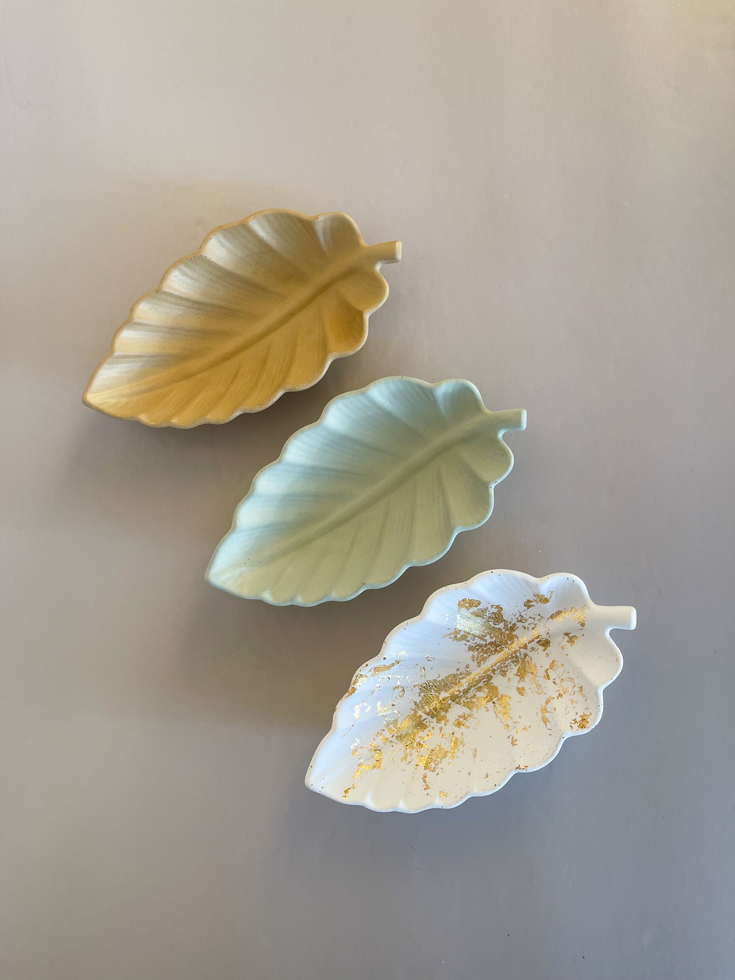 Small Leaf Bowl image 4