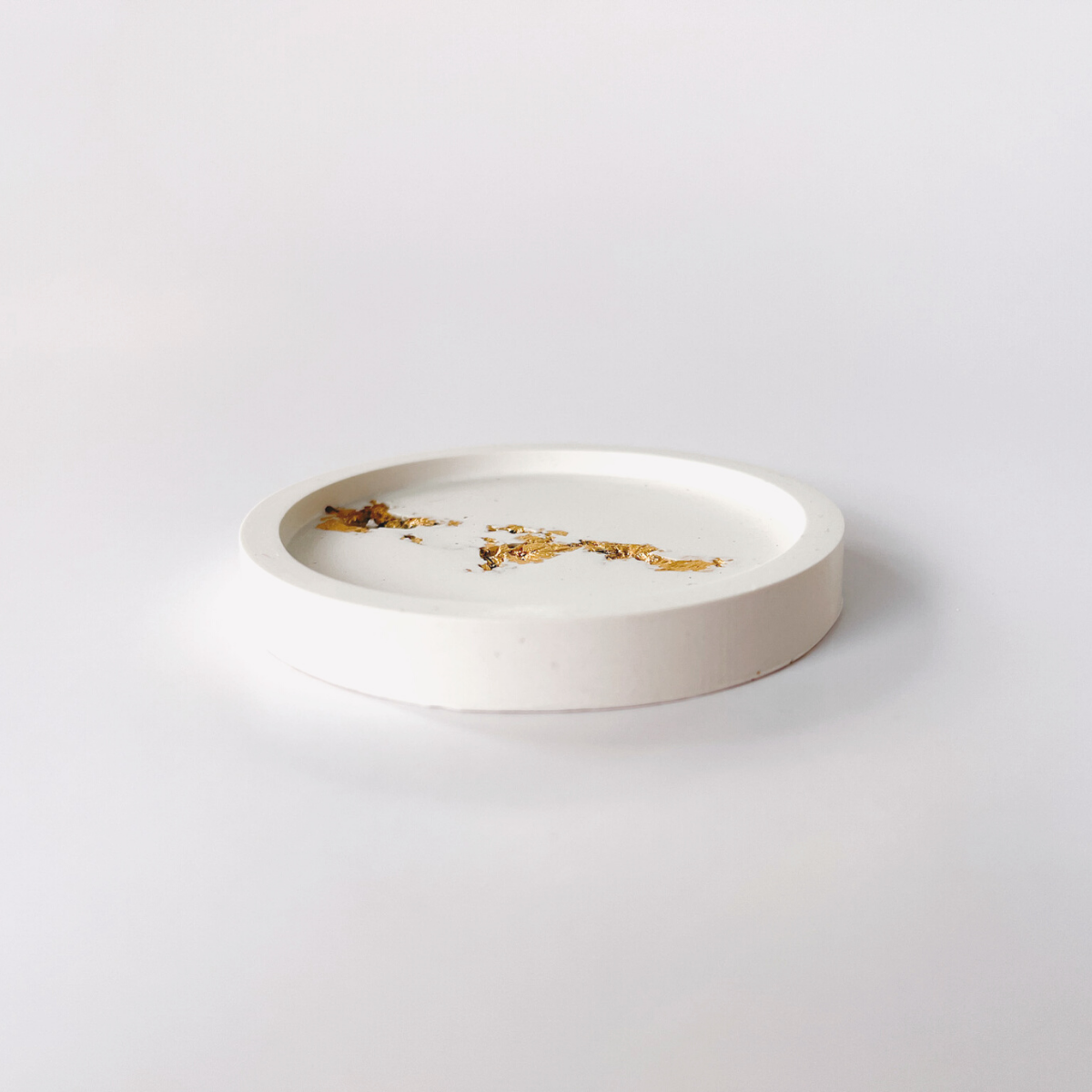 Gold Leaf Round Trinket Tray image 1