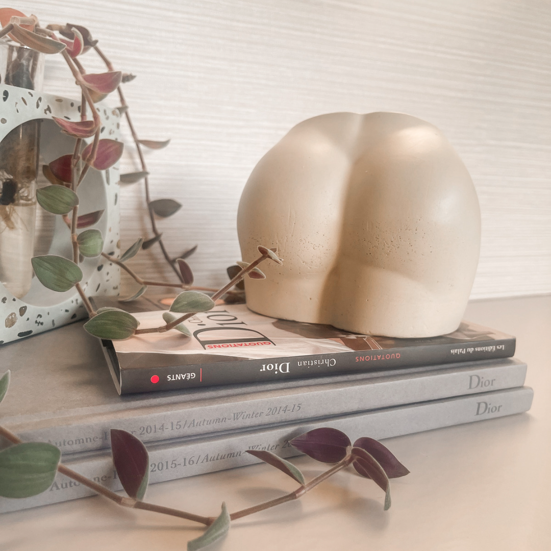 Female Butt Vase image 14