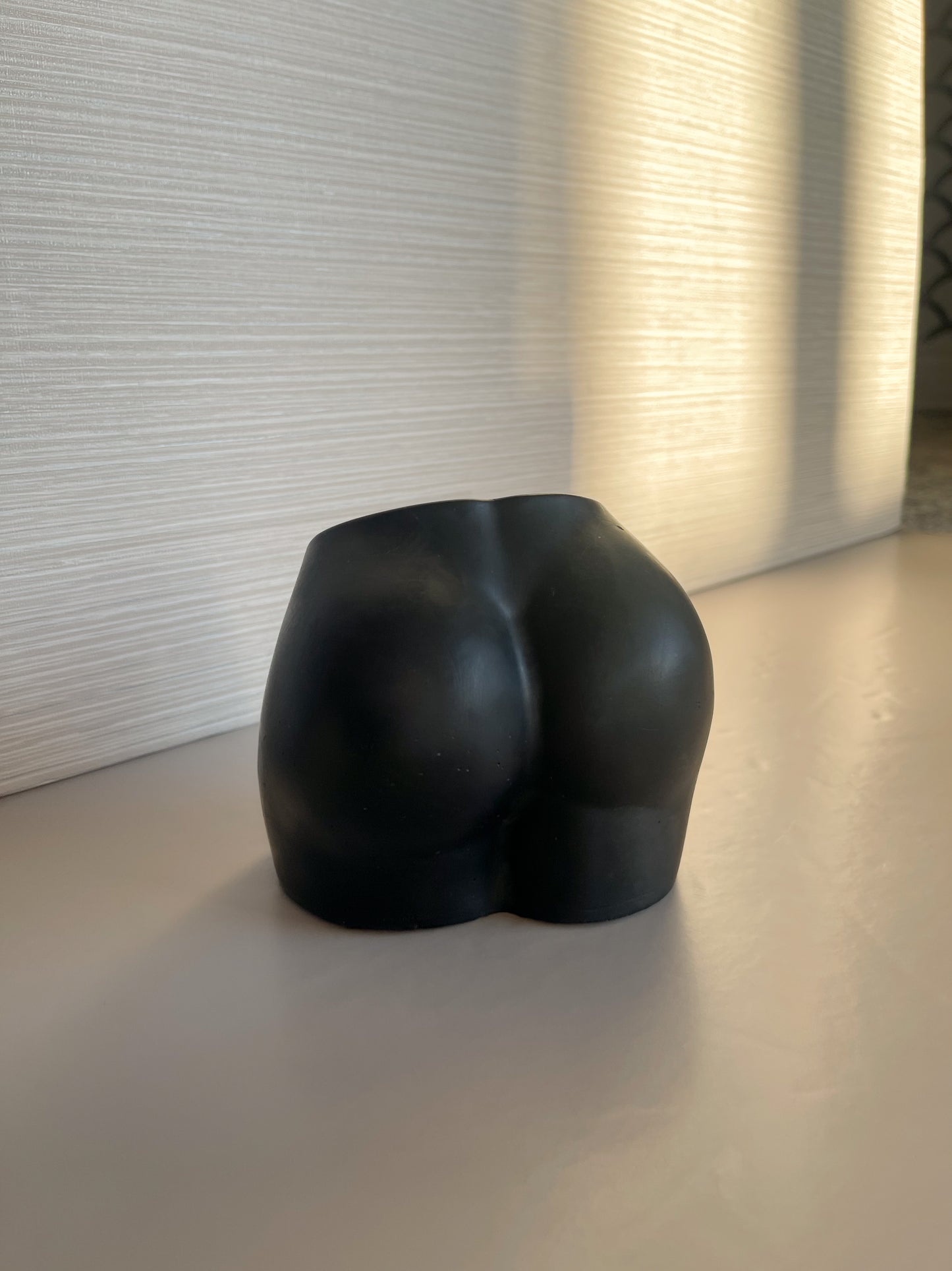 Female Butt Vase image 4