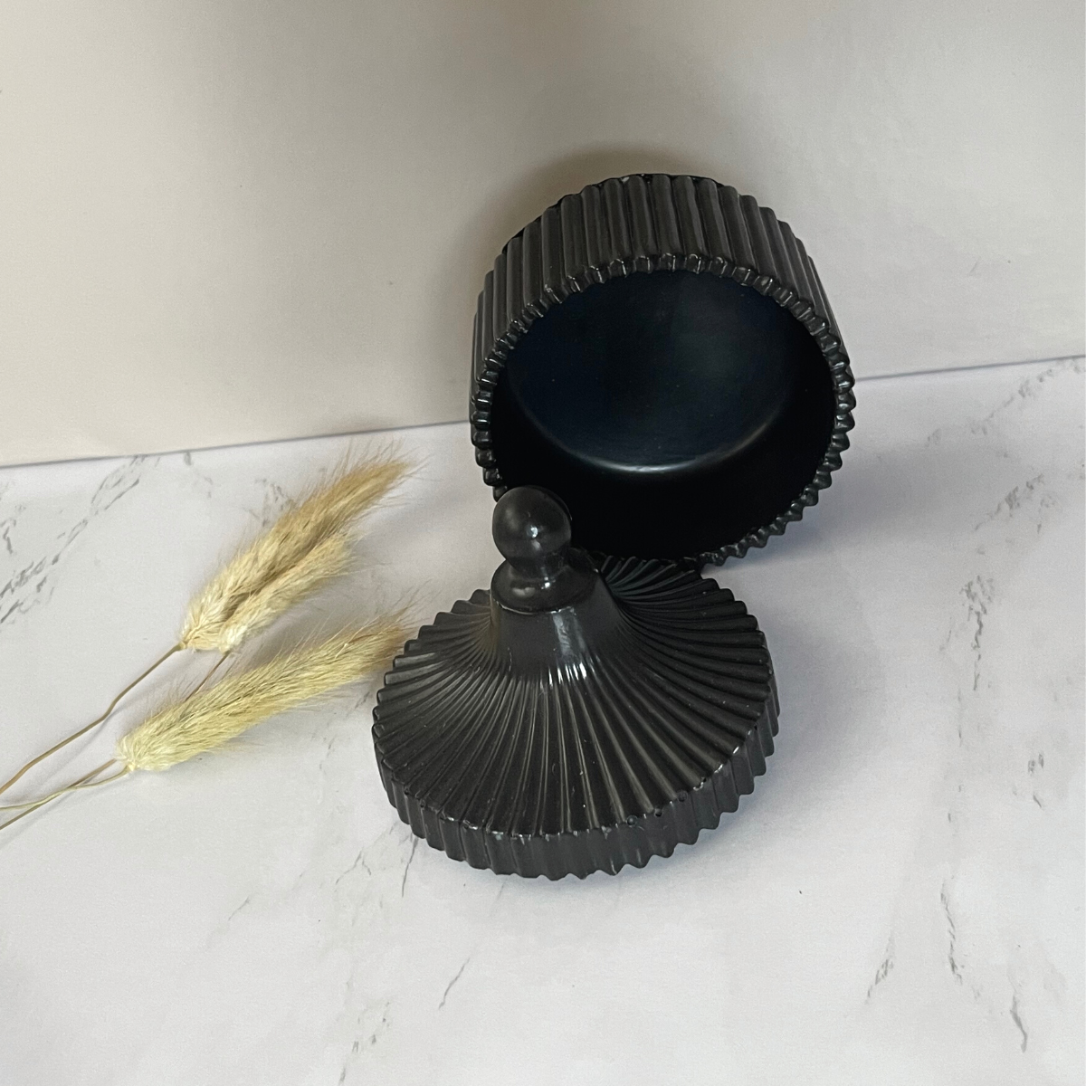 Small Ridged Round Trinket Storage Box image 4