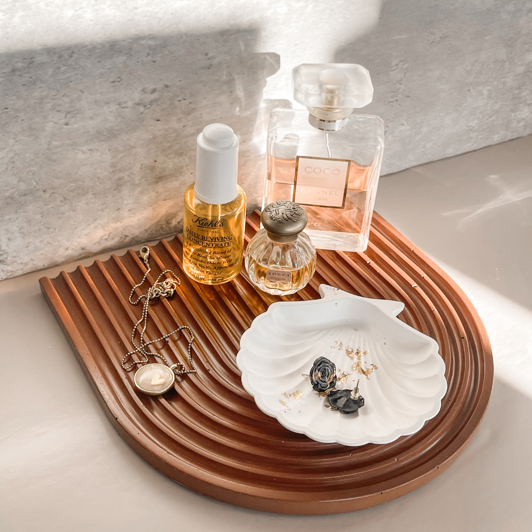 Ridged Arch Styling Tray image 0