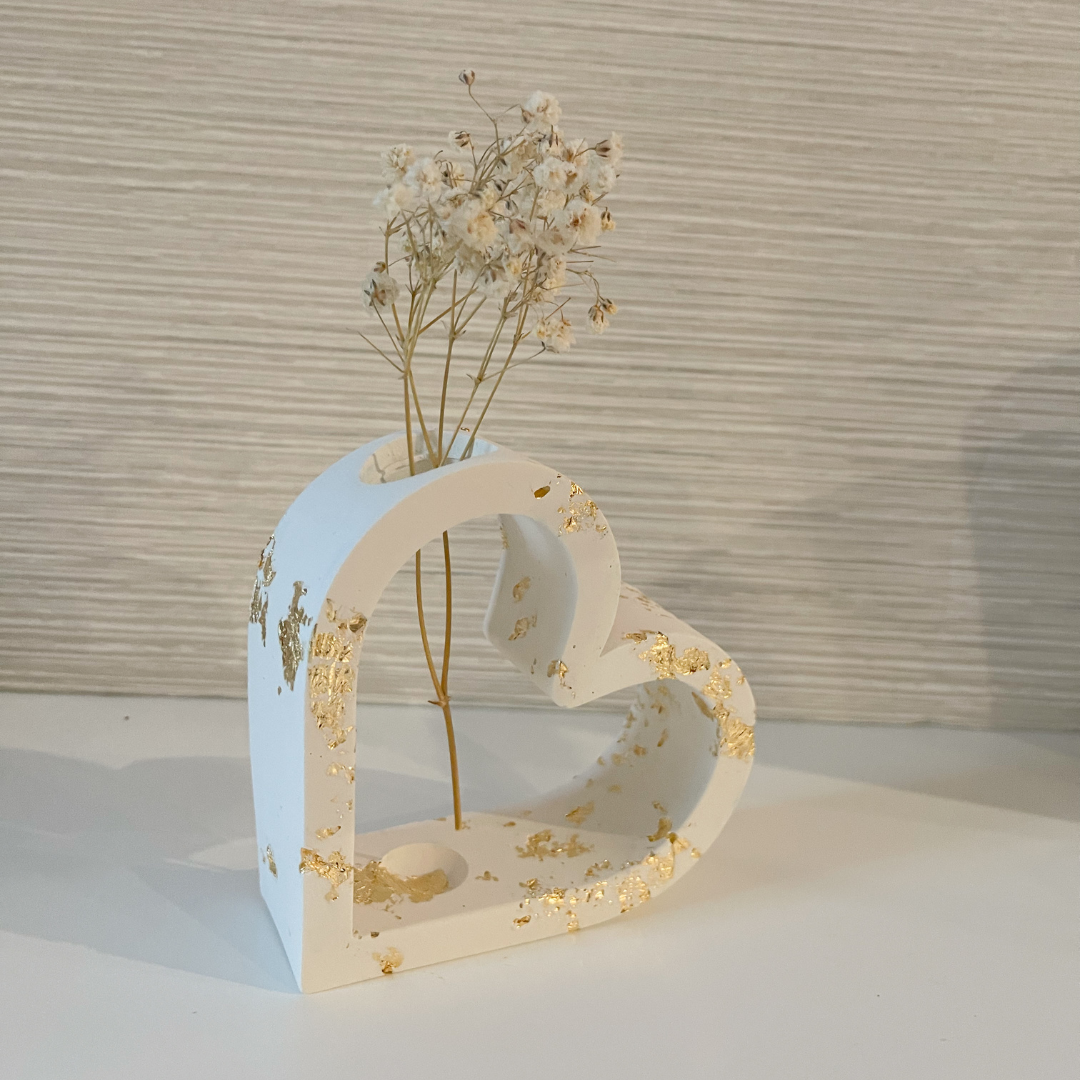 Gold Leaf Heart Shaped Bud Vase | Propagation Station image 2