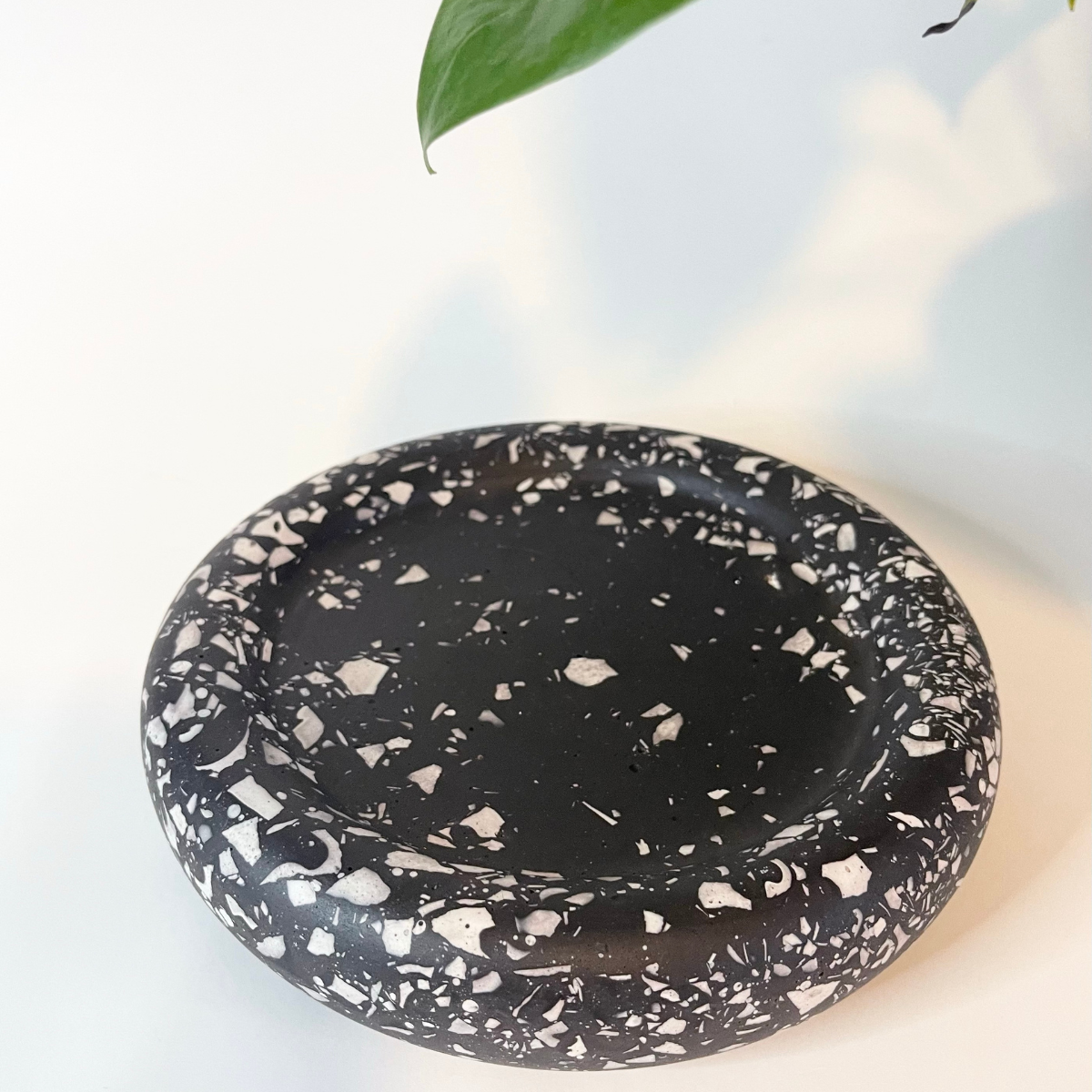 Large Donut Round Tray image 1