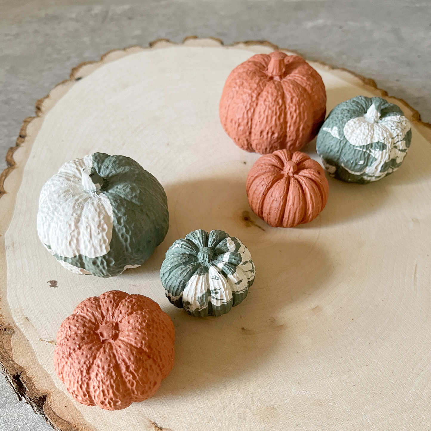 Small Pumpkins Decorative Diffuser Set image 0