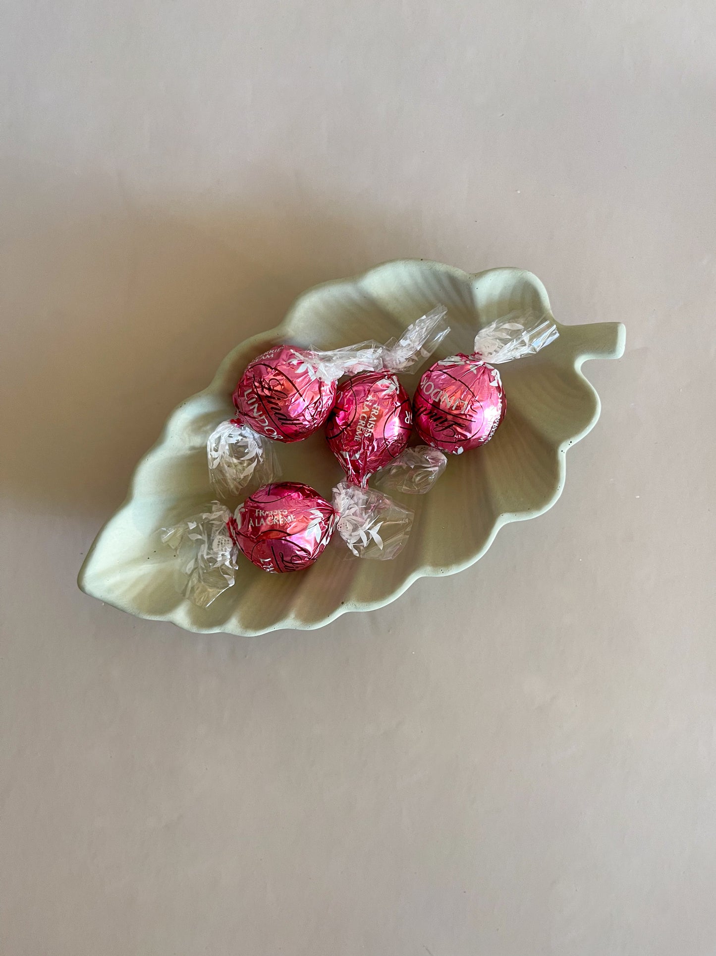 Small Leaf Bowl image 5