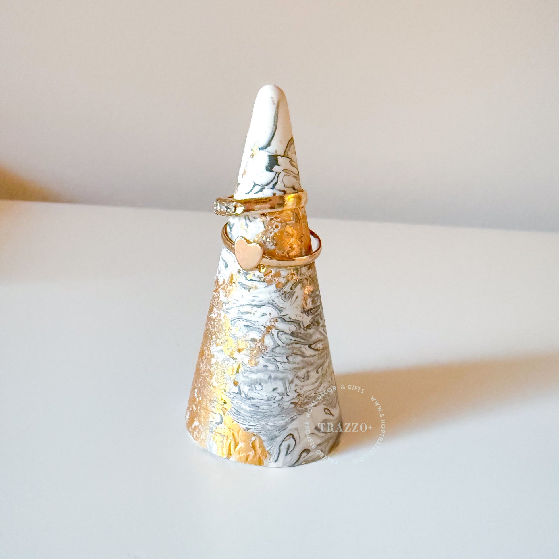 Marbled Gold Leaf Ring Holder Cone image 2