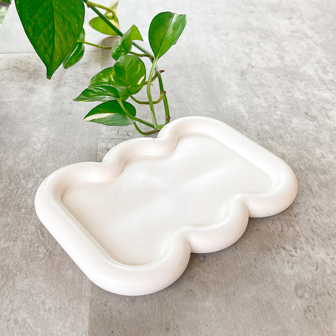 Curly Minimalist Trinket Dish image 3