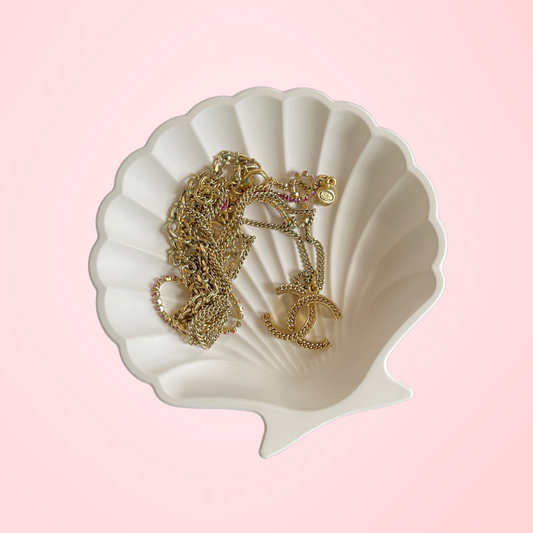 Snow Seashell Trinket Dish image 0