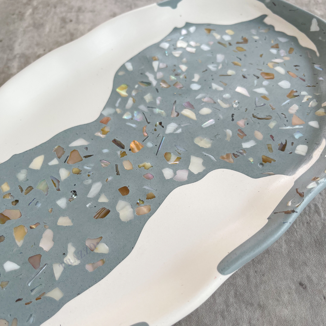 Mother of Pearl Ruffle Tray image 3