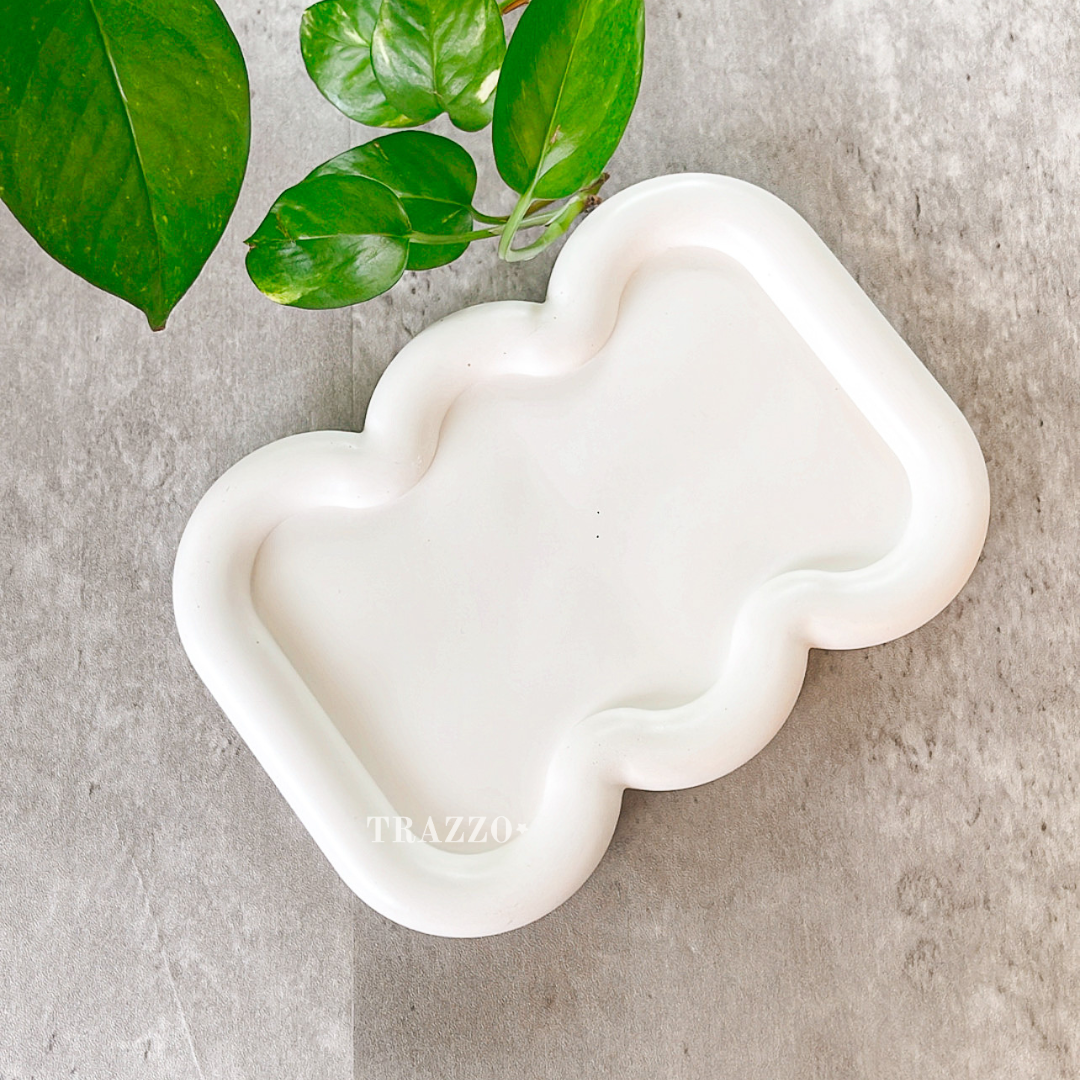 Curly Minimalist Trinket Dish image 1