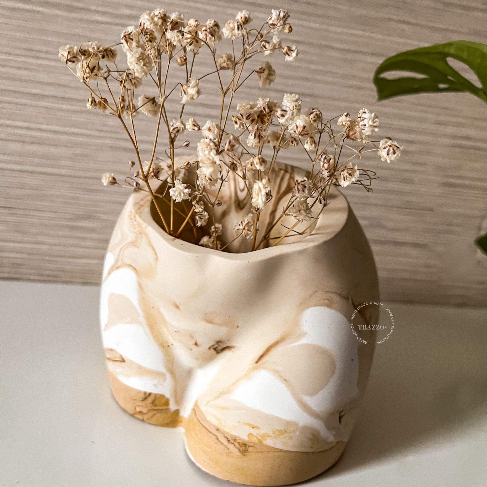 Marbled JLo Butt Vase image 0