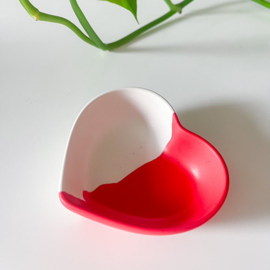 Two Tone Small Heart Dish image 1