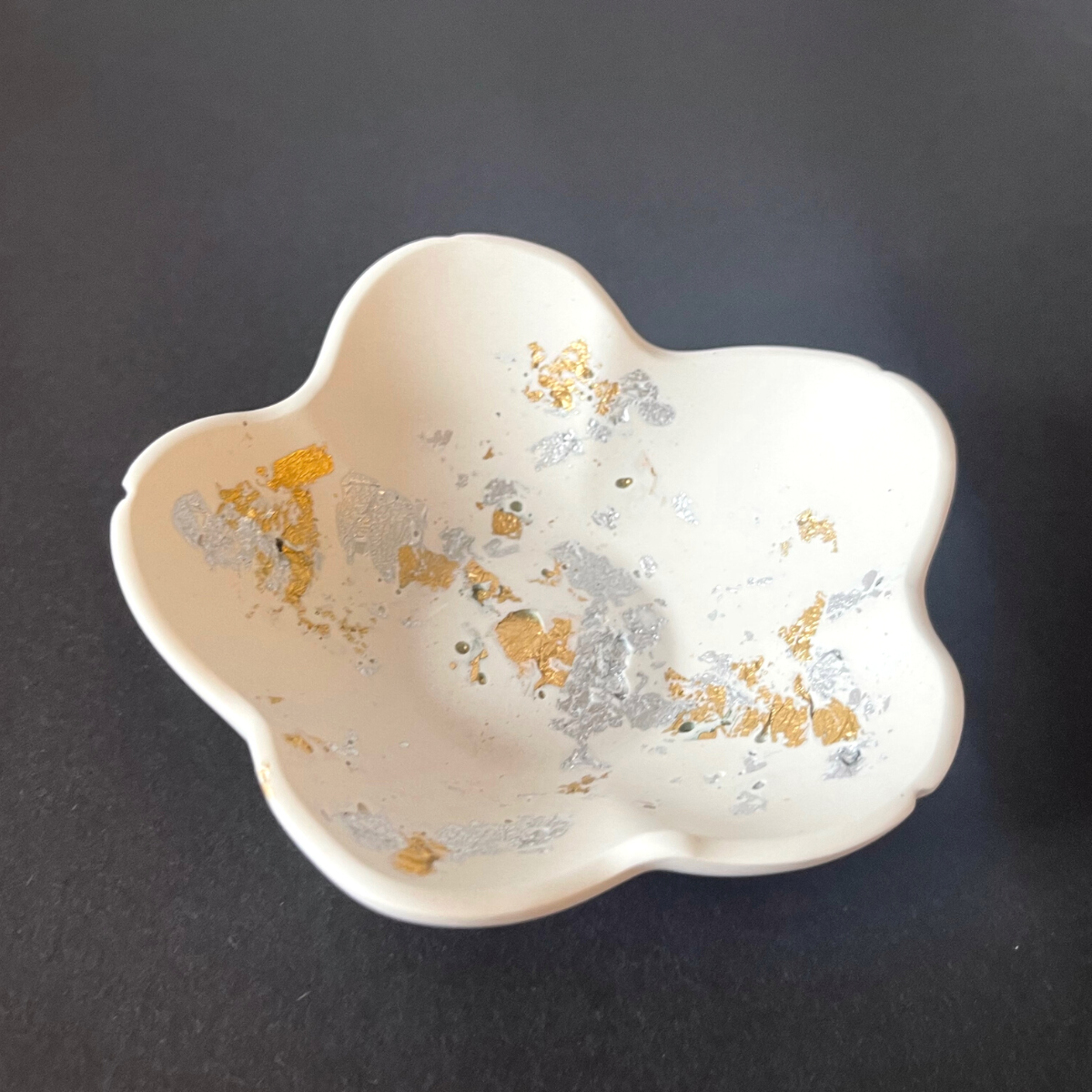 Flower Shaped Trinket Dish image 0