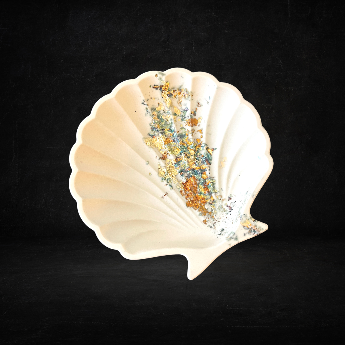 Multicolored Gold Leaf Seashell Trinket Dish image 2