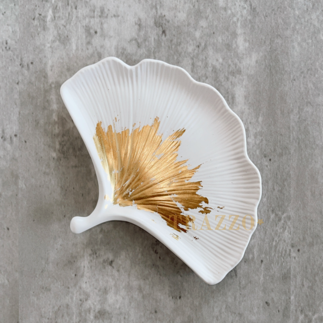 Trazzo Ginkgo Leaf Dish image 0